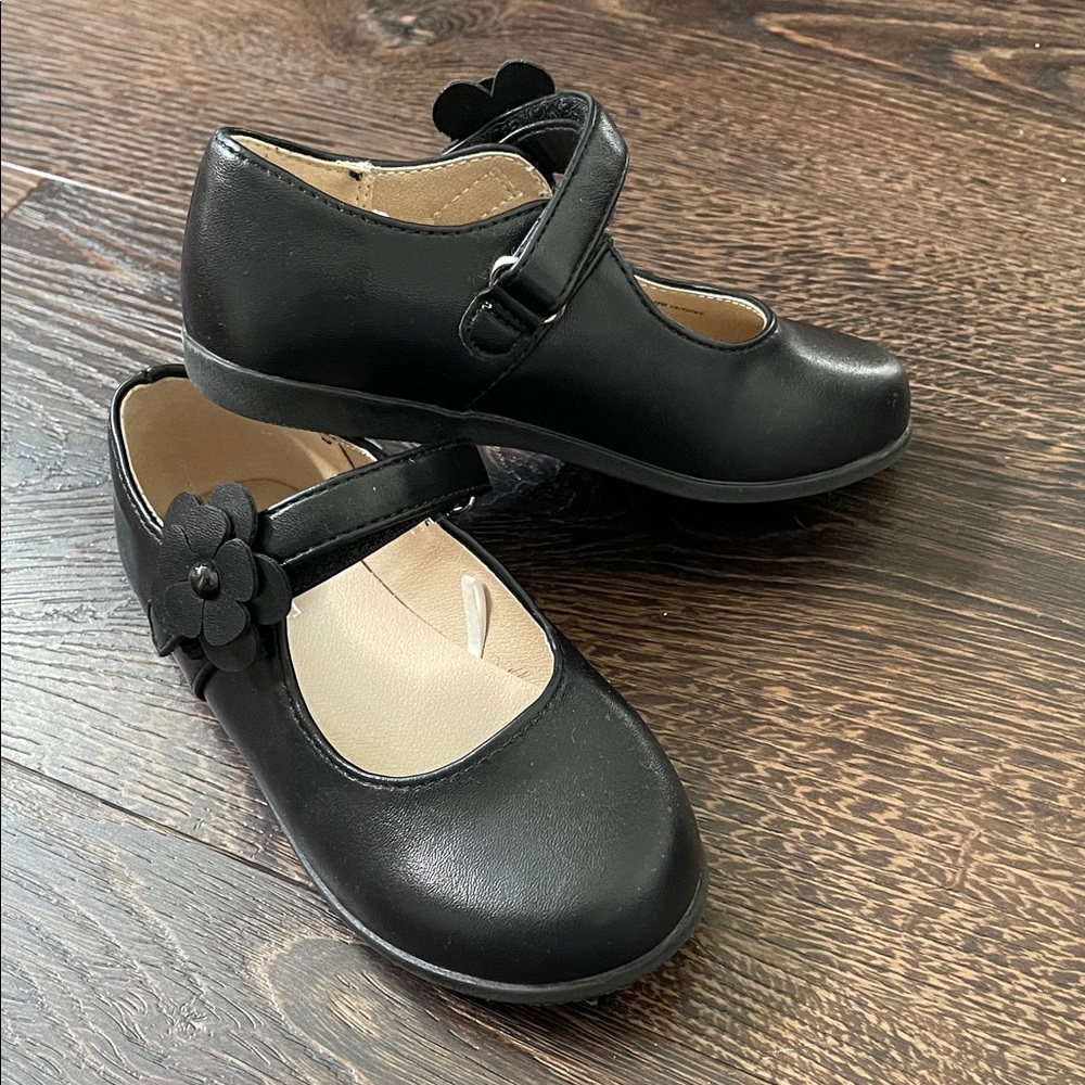 The Children's Place Toddler Girls Closed Toe Mary Jane Flats size 8